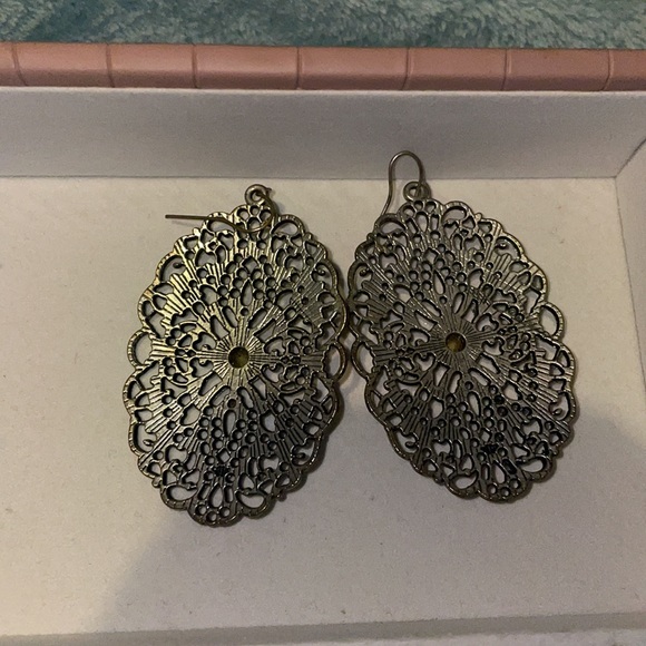Silver statement earrings - Picture 2 of 2